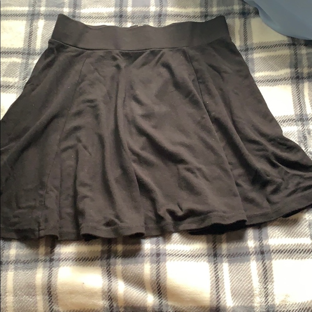 Black elastic waist textured skirt